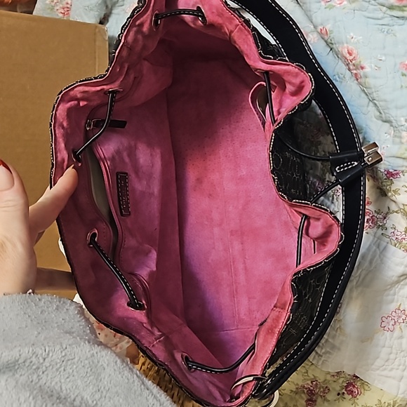 Kate Spade New York Black Fabric and Fuchia Suede Interior. - Picture 6 of 13